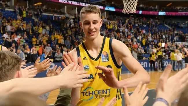 的激励和鼓 的激励和鼓