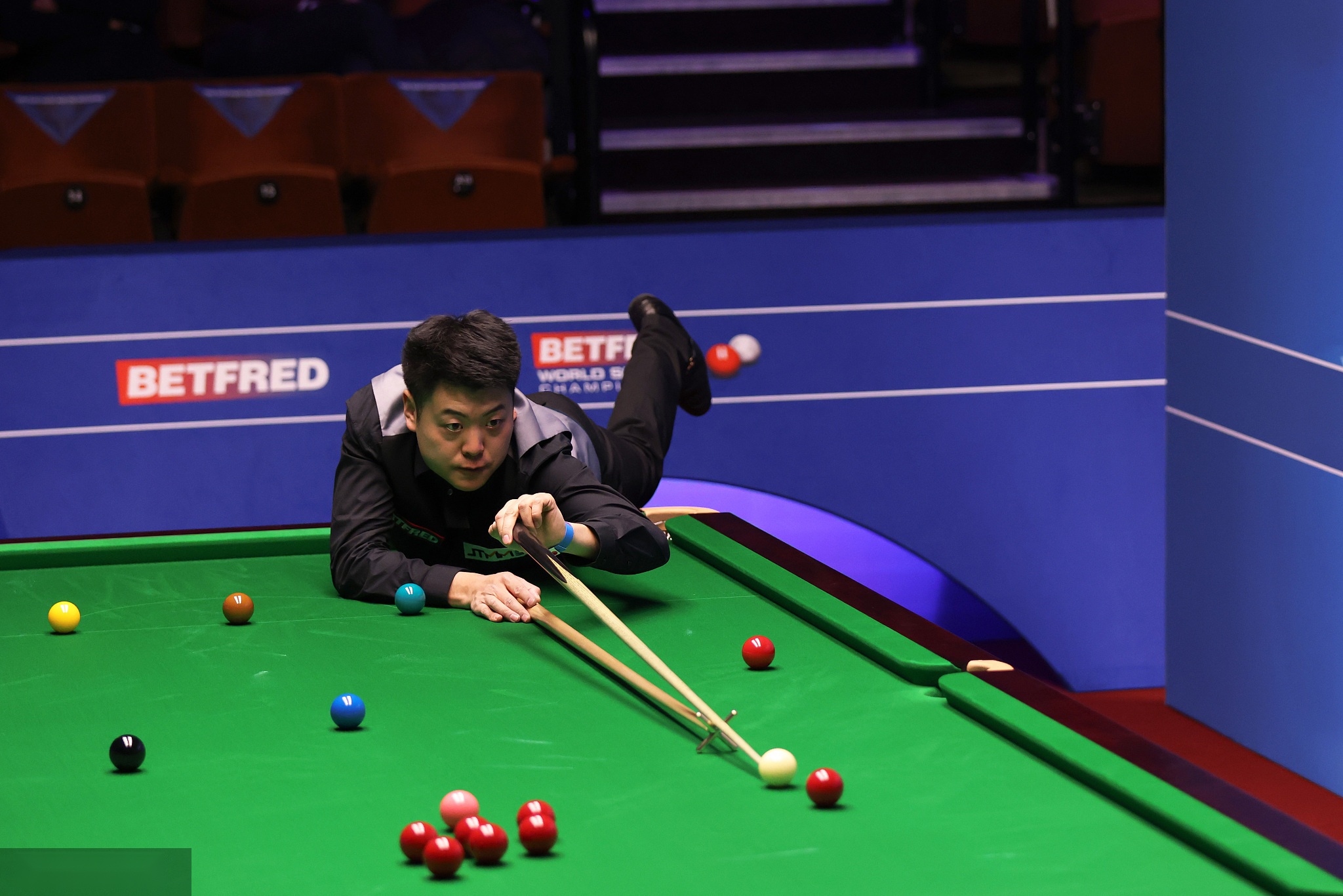 舞台上的辉 舞台上的辉