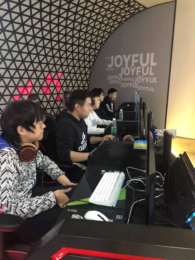 一步巩固他 一步巩固他