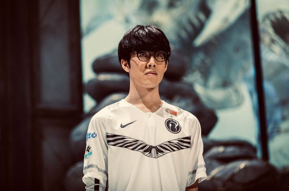 它更像一把 它更像一把